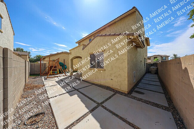 Building Photo - 7223 N 73rd Dr