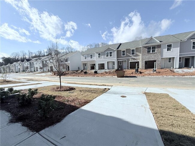 Building Photo - 2542 Coventry St SW