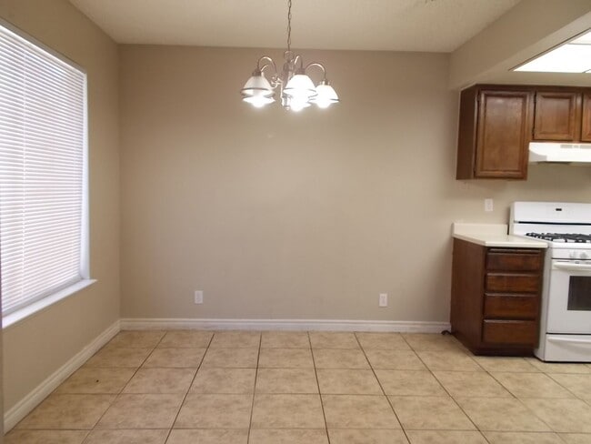 Building Photo - Charming Two-Story Townhome with 2 Bedrooms & 2 Bathrooms