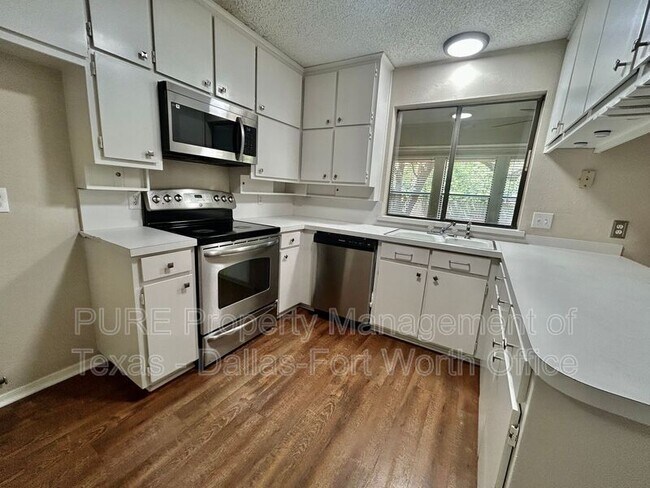 Building Photo - 4707 Burning Springs Dr