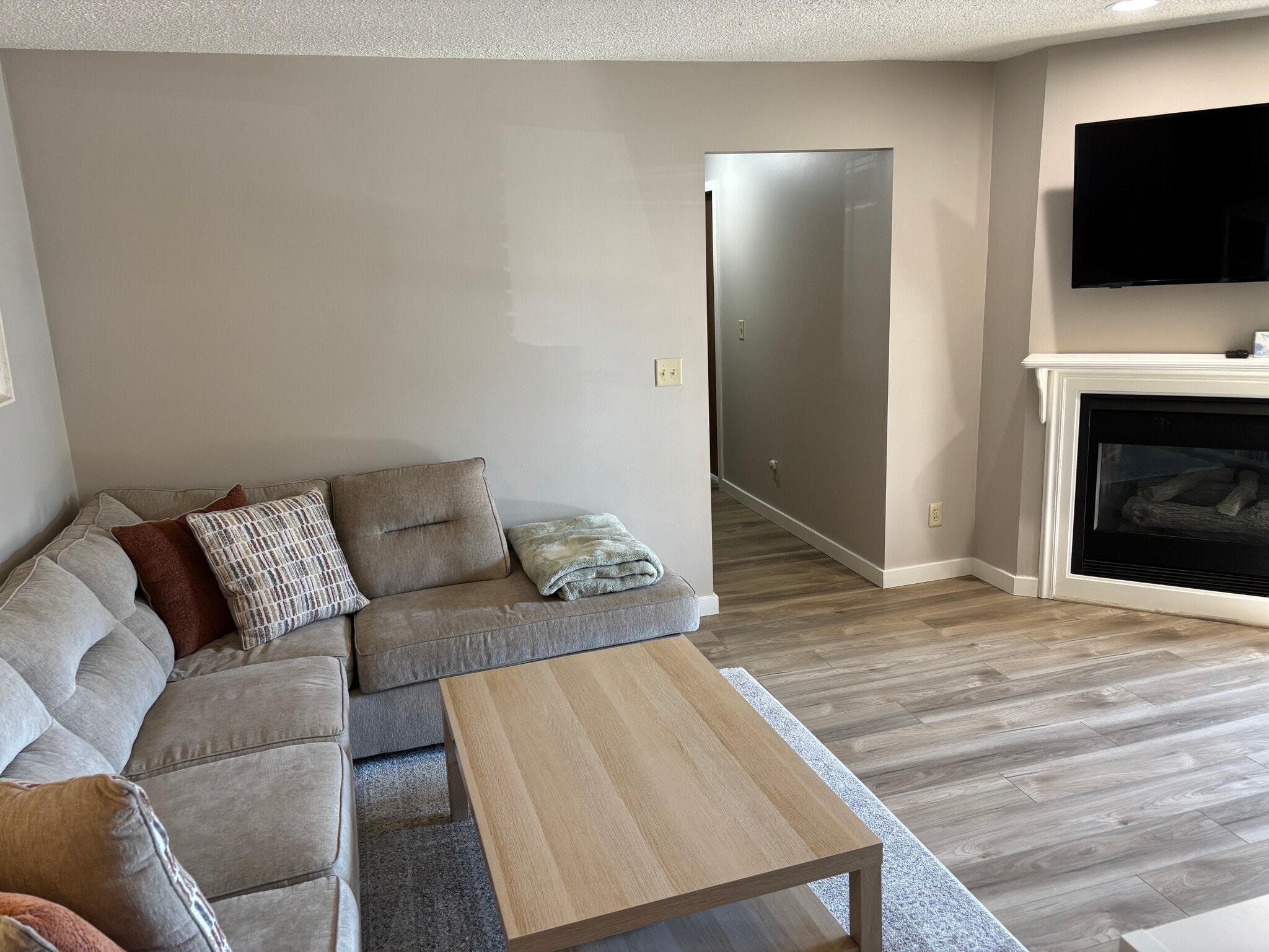 Building Photo - 2360 Wapakoneta Ave