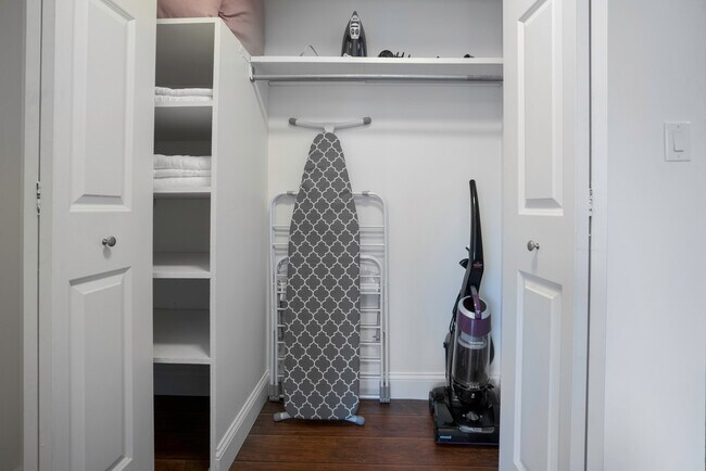 Building Photo - Bowdoin School, 45 Myrtle St