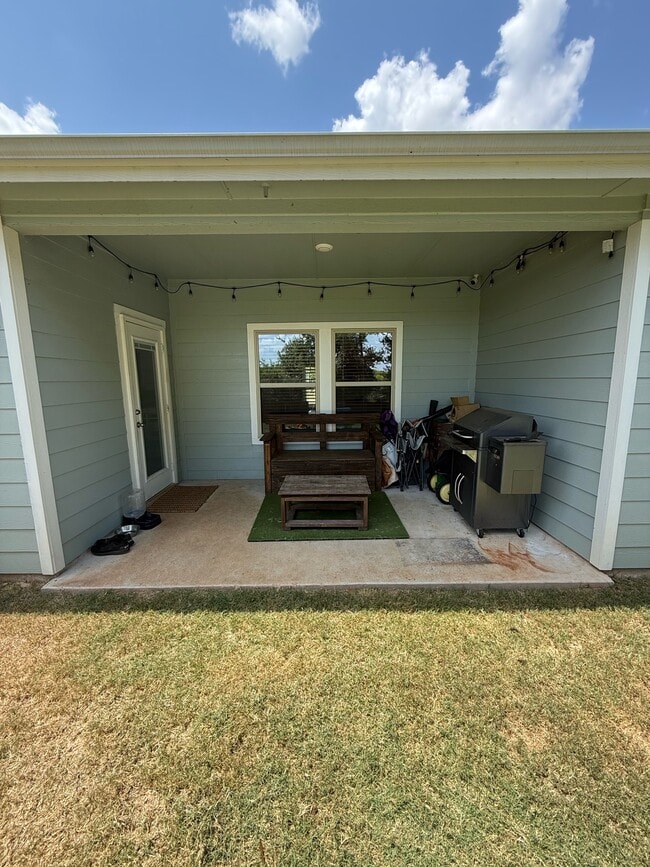 Building Photo - 181 Hunters Wy