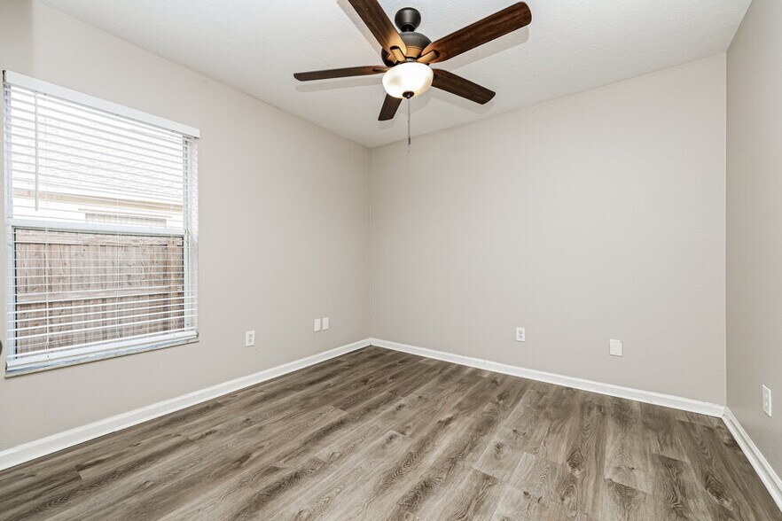 Building Photo - 13108 Early Run Ln