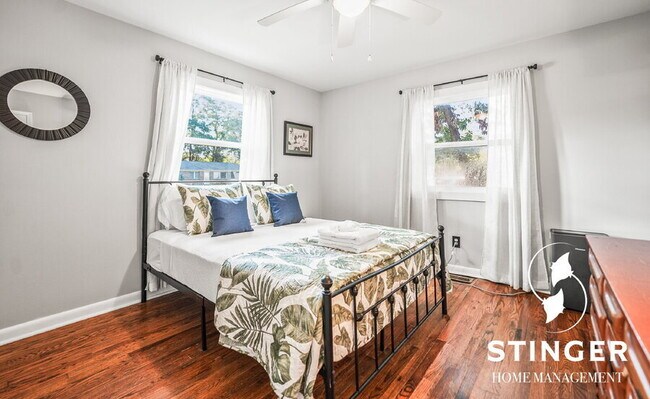 Building Photo - 907 Belleview Cir W