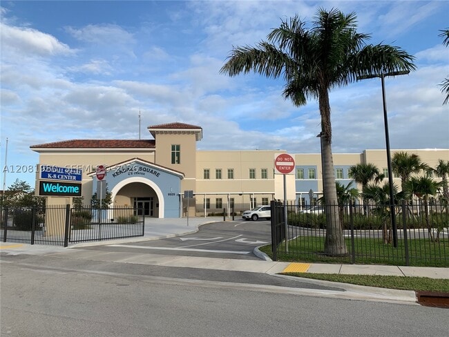 Building Photo - 9441 SW 172nd Ave