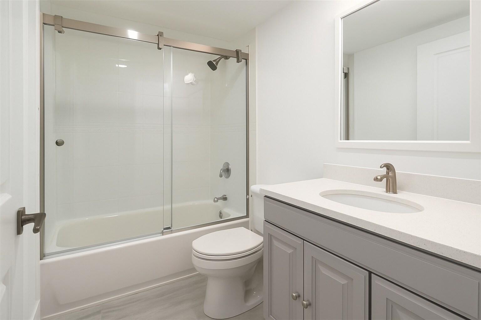 Guest bathroom - 575 Crandon Blvd