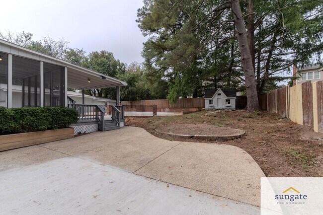 Building Photo - 11319 Harding Rd