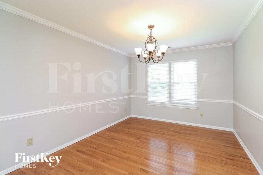 Building Photo - 1302 Sweetgum Ln