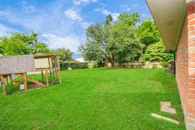 Building Photo - 12503 Foxburo Dr