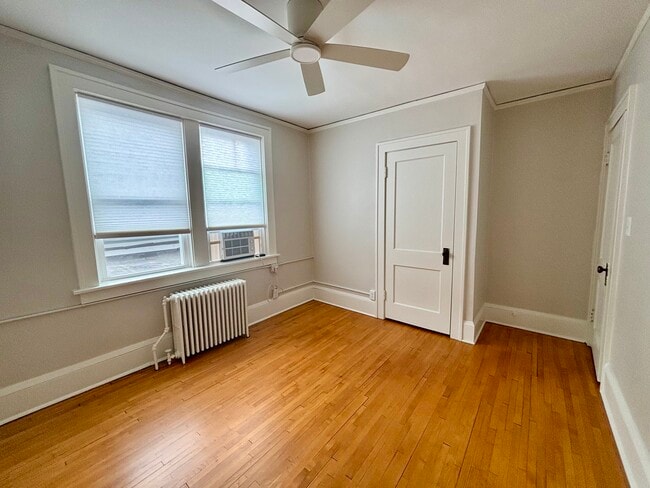 Building Photo - 1337 Randolph Ave