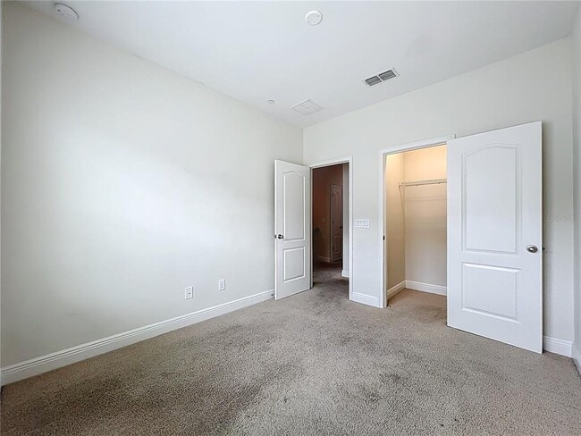 Building Photo - 561 Scotia Pl