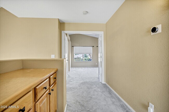 Building Photo - 2399 S Walnut Dr