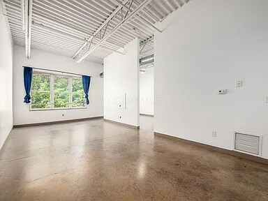 Building Photo - 769 N High St