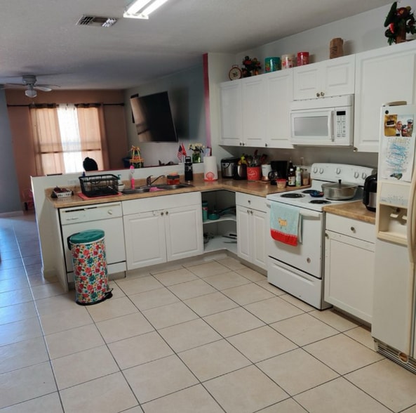 Building Photo - 1311 Emerald Terrace