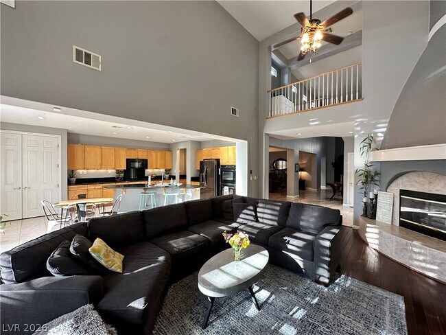 Building Photo - 1211 Martini Dr