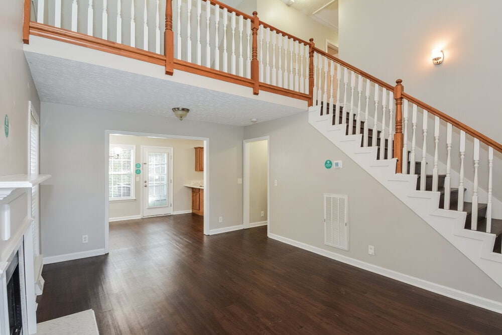 Building Photo - 208 Painter Dr