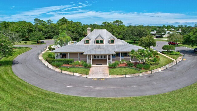 Building Photo - 650 Waters Edge Ln