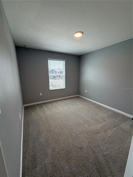 Building Photo - 3095 Paddlebox Pt