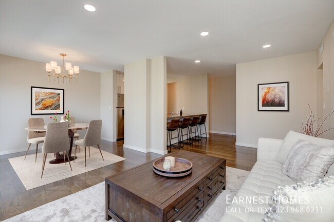 Building Photo - 141 S Clark Dr