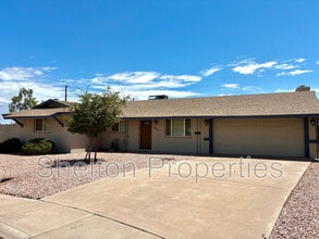 Building Photo - 1421 S Roberts Rd