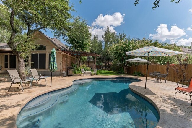 Building Photo - 8908 Pepper Rock Dr