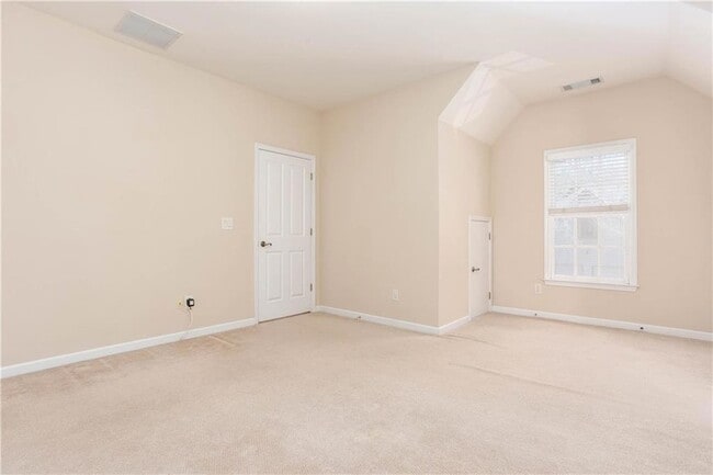 Building Photo - 3206 Windsor Lake Dr NE