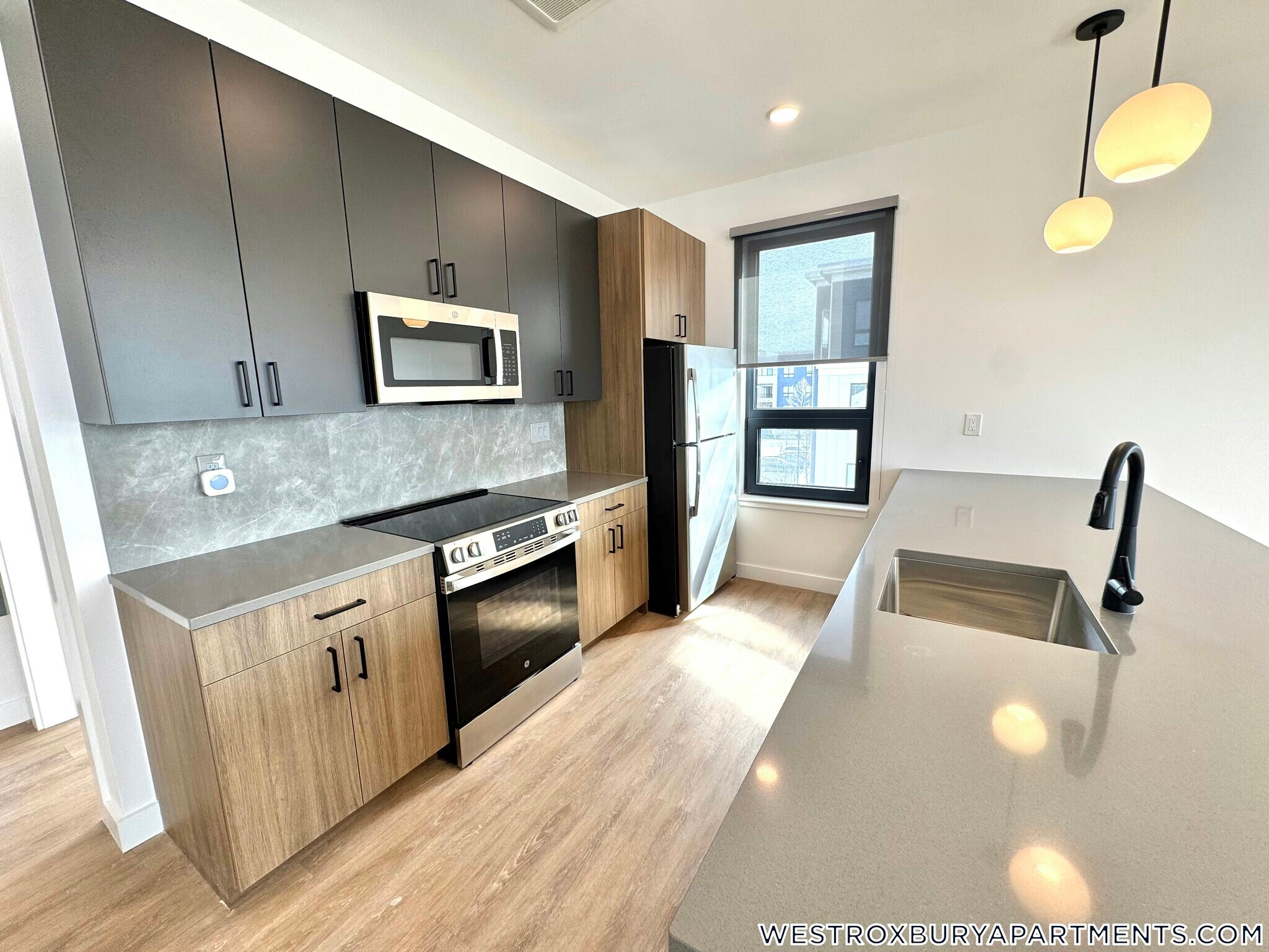 Building Photo - 199 Gardner St