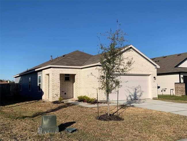 Building Photo - 810 Brookside Dr