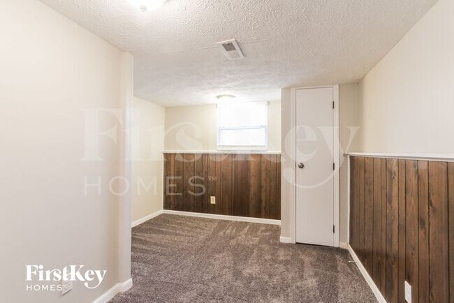 Building Photo - 3226 Lacy Court