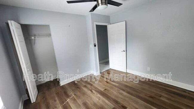Building Photo - 2205 Calexico Way S