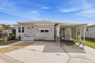Building Photo - 5236 Kenwood Ave