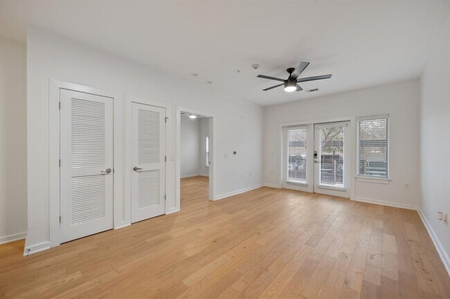 Building Photo - 2505 Thornton Rd