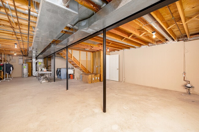 Building Photo - 4025 Rolling Meadow Ln