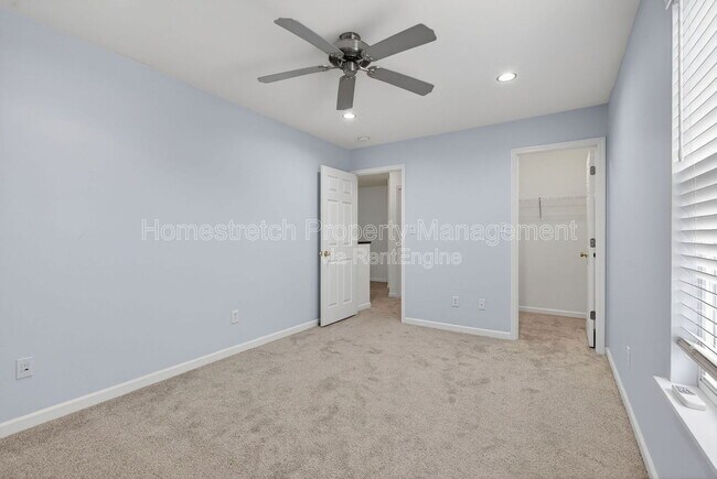 Building Photo - 425 Spring Trce