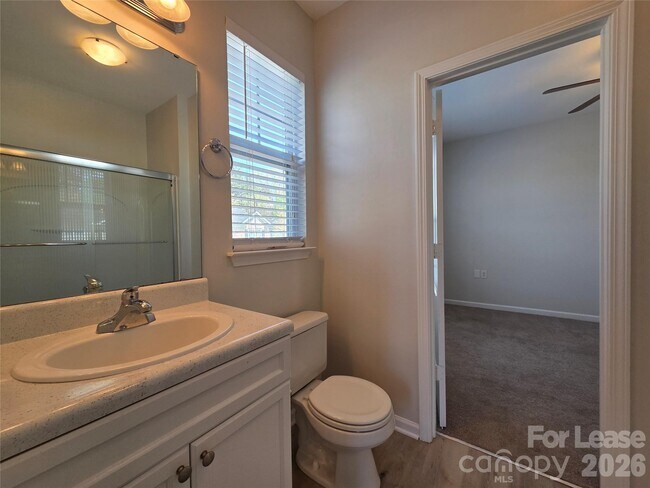 Building Photo - 15437 Coventry Ct Ln