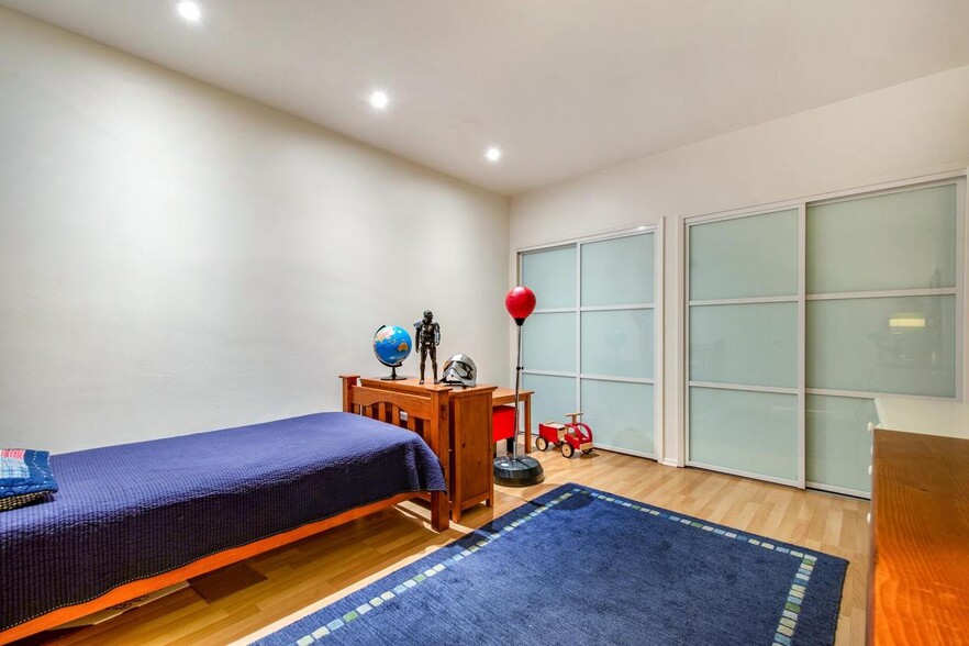 Bedroom 2 - 8550 Holloway Dr