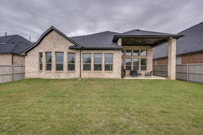 Building Photo - 2813 Walker Wy