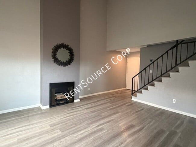 Building Photo - 43711 8th St E