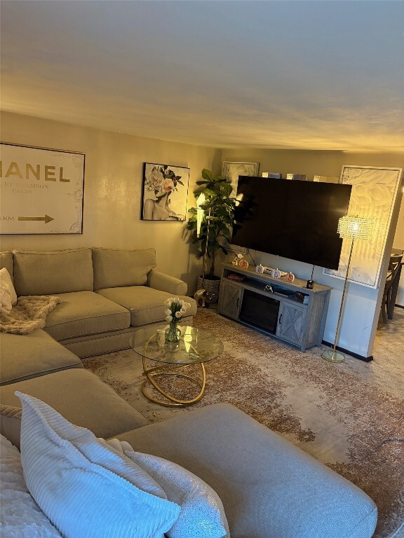 Building Photo - 900 Wallace St