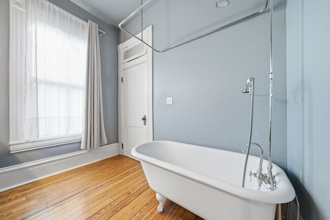 Building Photo - 1818 Decatur St