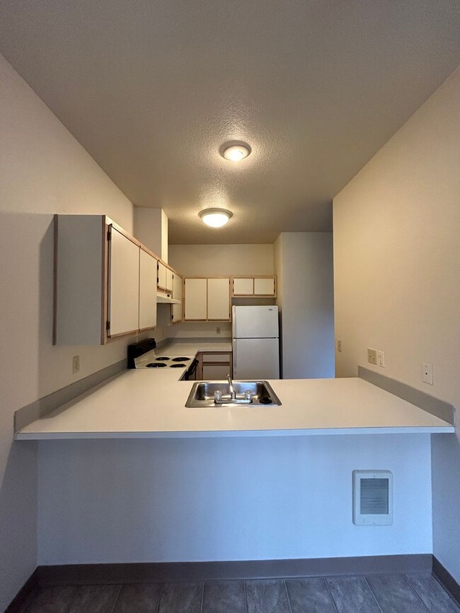 Interior Photo - 115-Wintercrest Apartments