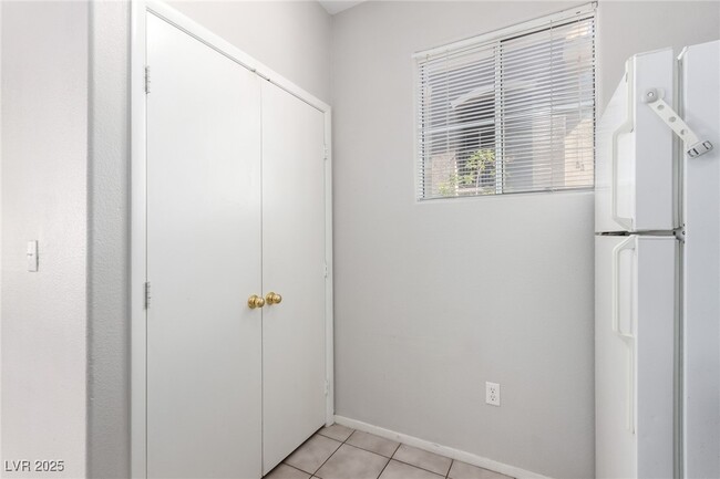 Building Photo - 9050 W Warm Springs Rd