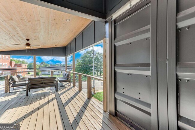 Building Photo - 775 Bradford St NW