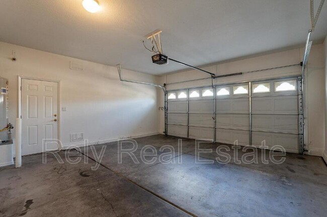 Building Photo - 4144 N Dania Ct