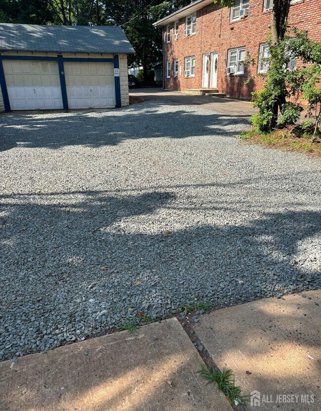 Building Photo - 237 Montgomery St