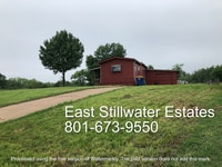 Building Photo - 3230 E Stonegate Ave