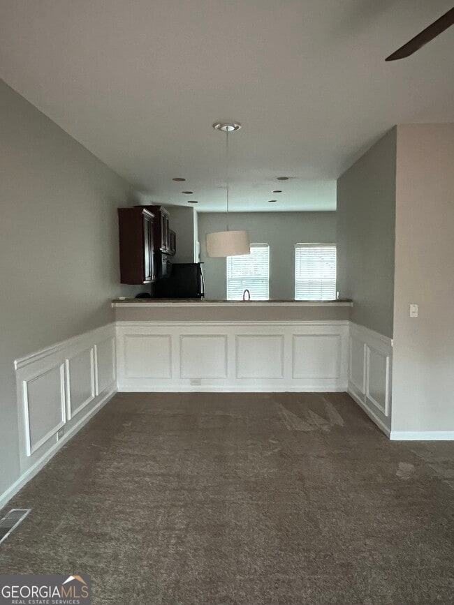 Building Photo - 3600 Utoy Dr SW