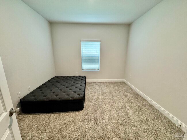 Building Photo - 8084 Fir Tree Dr