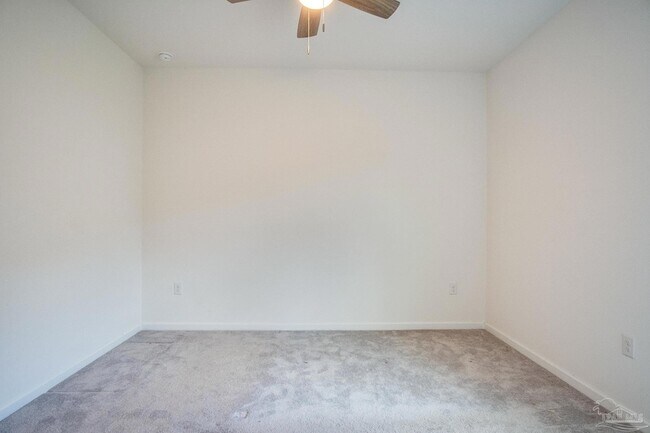 Building Photo - 6625 Sun Tree Cir